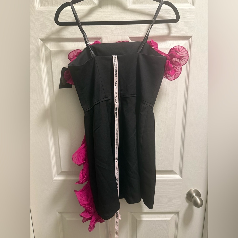 Ieena for Mac Duggal - 49642 - Black Mini Dress w/ Pink Ruffles - NWT - Size 2 - Picture 7 of 7